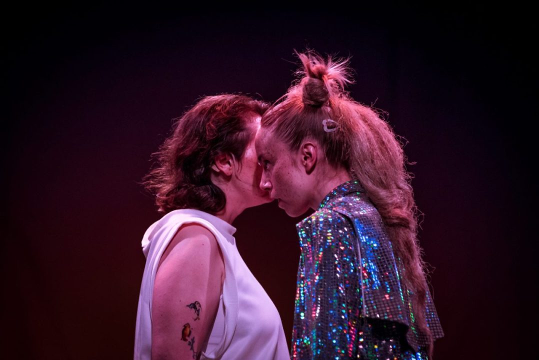 Teatr Komuna Warszawa „O czynach niszczących opowieść”
